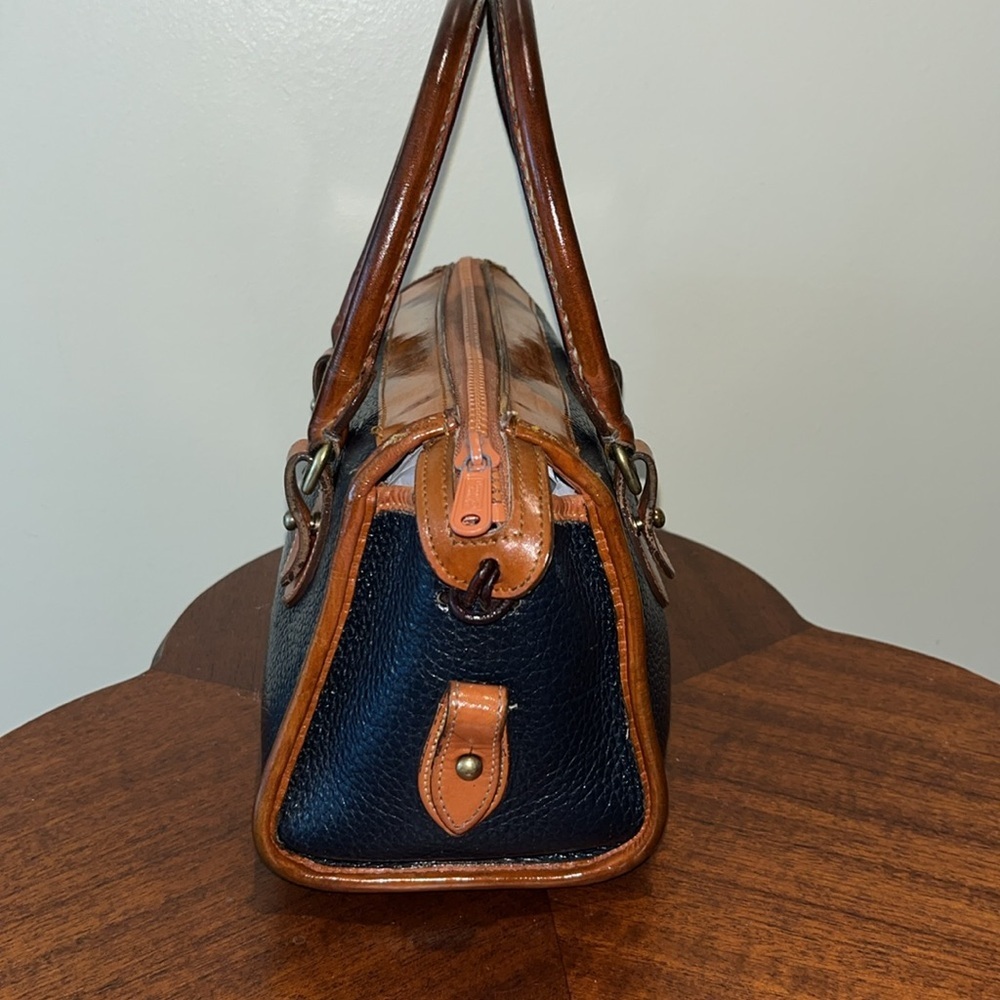 Dooney & Bourke Vintage  All Weather leather   Matches black or navy /brown trim - Picture 6 of 16